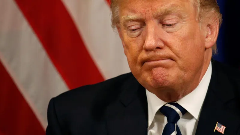 Trump Aşırıya Mı Kaçtı? Anket Sonucu Şoke Etti!