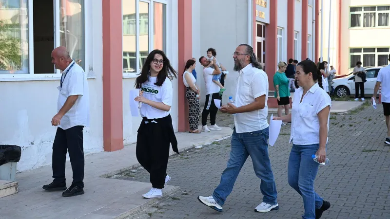 Aile Boyu Sınav! YKS'ye Girdiler, Sonuç Şok Etti!
