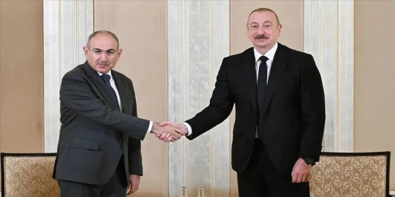 Aliyev ve Paşinyan Abu Dabi'de Buluştu! Kritik Zirvede Neler Konuşulacak?