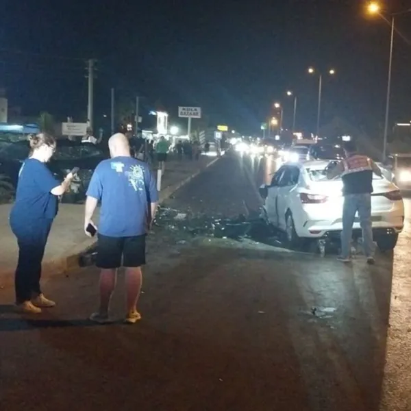 Antalya'da feci kaza! 2 ölü, 2 yaralı