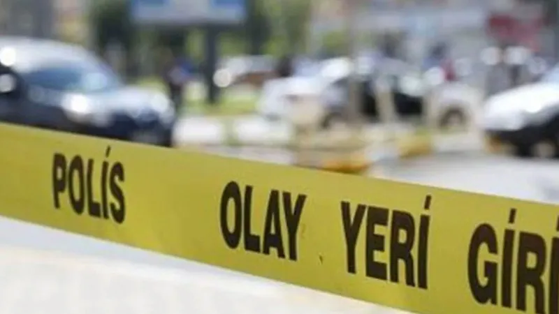 Antalya'da Şok! Yol Kenarında Erkek Cesedi Bulundu! Kim Bu Adam?