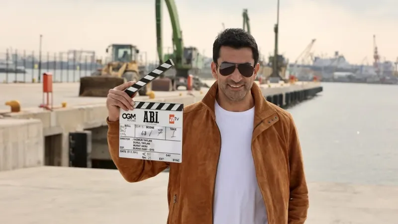 atv’nin yeni dizisi “A.B.İ.” sete çıktı! Kenan İmirzalıoğlu’ndan ilk kare!