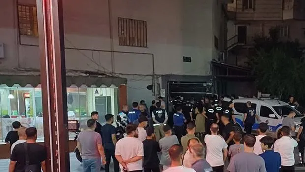Batman'da polise teslim olmamak için direnen zanlı ikna edilerek yakalandı