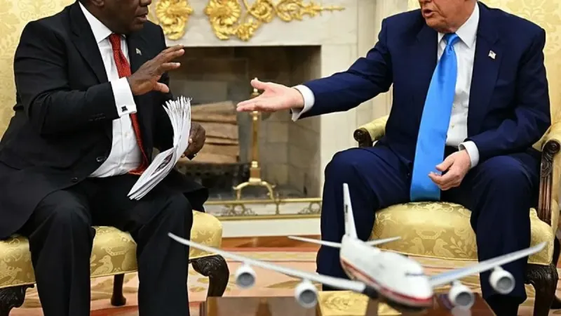 Beyaz Saray’da soykırım tartışması! Trump “Beyazları öldürdünüz” dedi | Ramaphosa: Size verecek uçağım yok