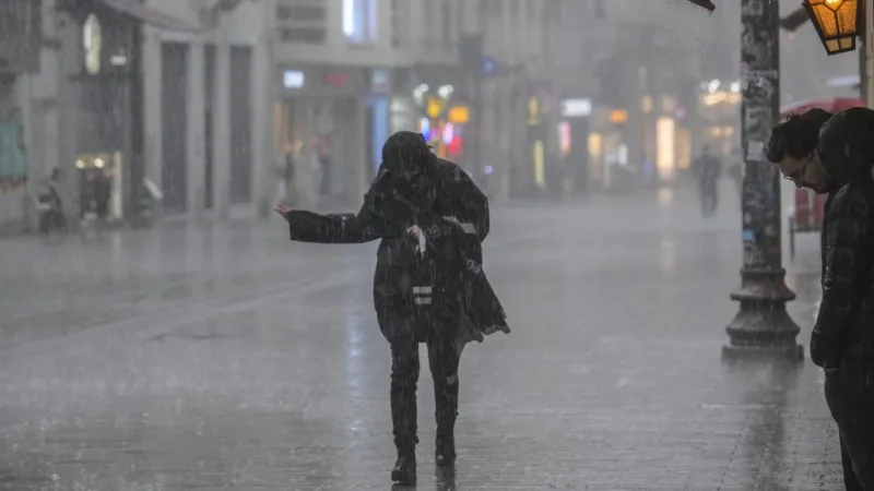 Birçok ilde sağanak etkili oldu: Meteoroloji uyardı