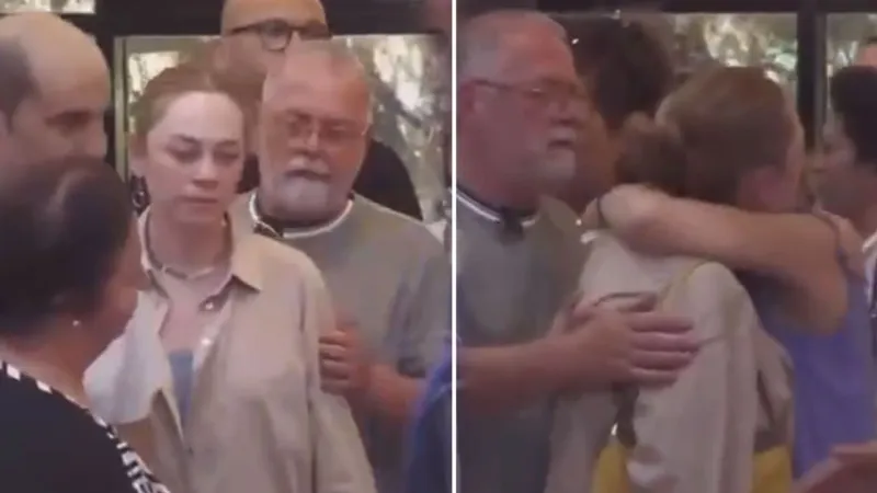 Demet Evgar'dan Manisa'da Ferdi Zeyrek için taziye ziyareti