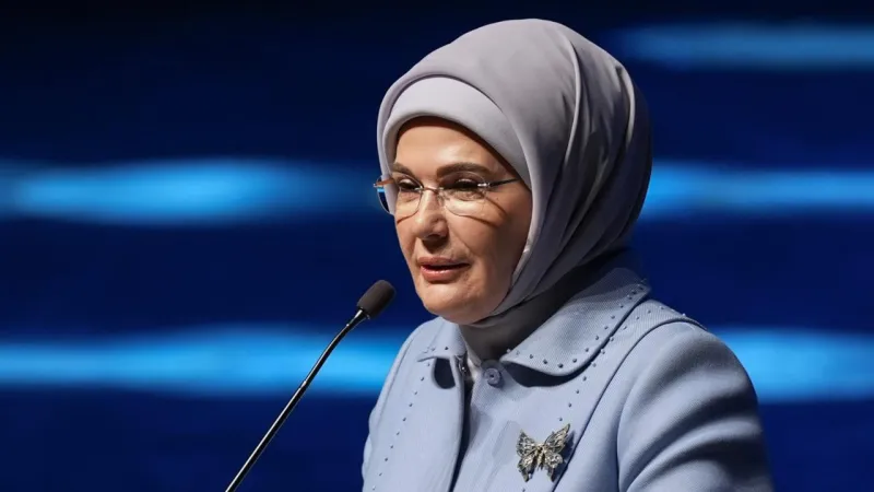 Emine Erdoğan, LGS'ye girecek öğrencilere başarılar diledi