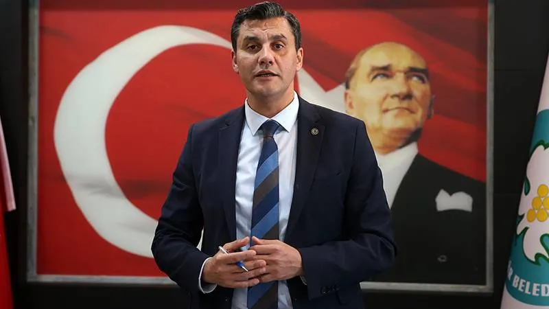 Ferdi Zeyrek'in sağlık durumu hakkında yeni açıklama: Her an her şey olabilir, değişebilir, genel durumu kritik