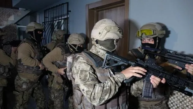 FETÖ Operasyonu: 33 Şüpheli Tutuklandı! İşte Detaylar