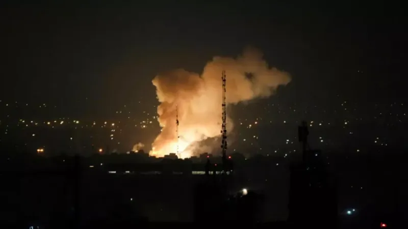 Tahran'da Korkunç Patlama! İran Alarmda mı?