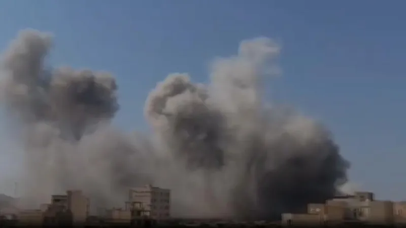 İsrail'den İran'a Şok Saldırı! Ahvaz ve Mahşehr Alev Alev