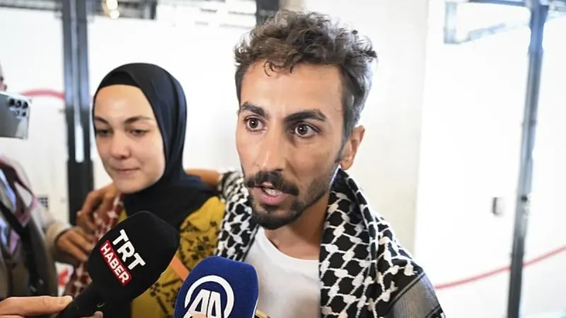İsrail'in alıkoyduğu Madleen'deki Türk vatandaşı Şuayb Ordu ve Yasemin Acar Berlin'e ulaştı