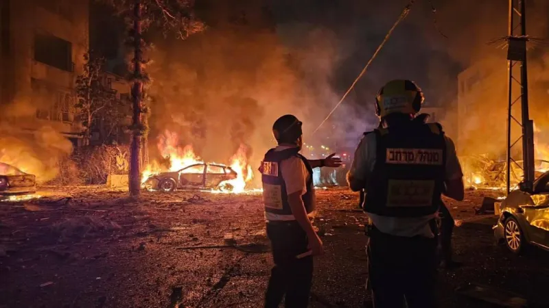 İsrail Yanıyor! İran'dan Füze Saldırısı: Üçüncü Gece Alarmı