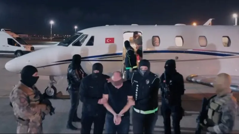Uyuşturucu Baronu Operasyonu! Kırmızı Bültenle Aranan Şahıs BAE'de Yakalandı