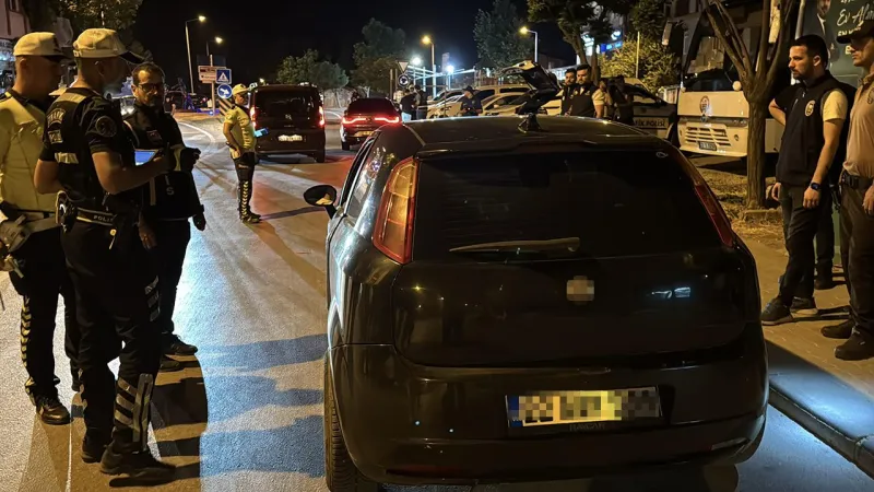 Kumandalı abartı egzoz kullanan sürücüye 9 bin 267 lira ceza