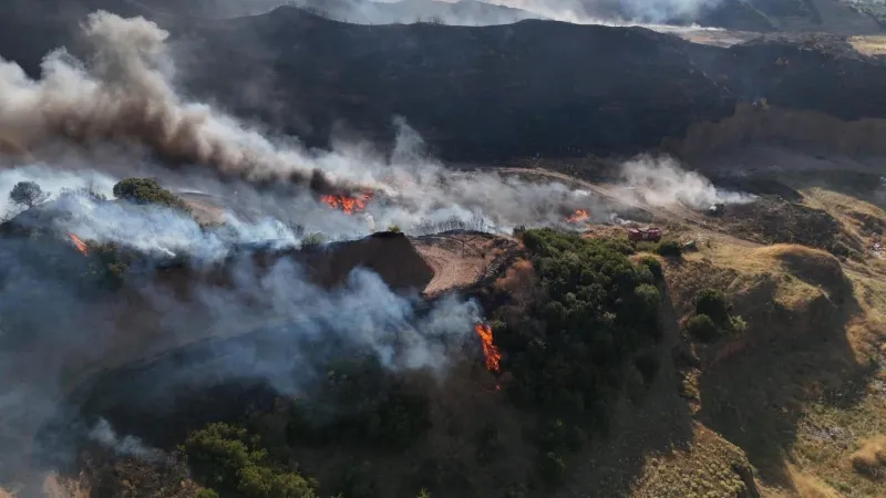 Meteoroloji'den orman yangınlarıyla mücadele eden iller için korkutan uyarı! Kuvvetli rüzgara dikkat!