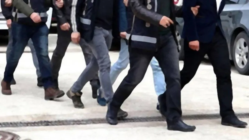 Fethiye'de 14 yıl 6 ay hapis cezalı firari adliyeye teslim edildi