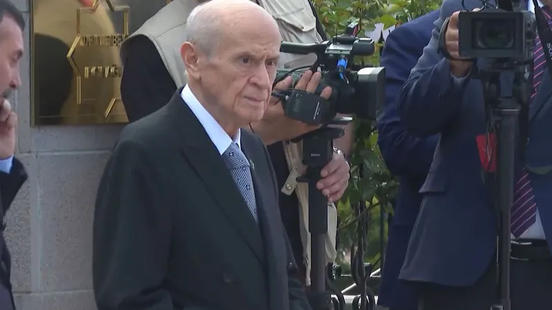 Bahçeli Meclis'e Dönüyor! 99 Gün Sonra Sürpriz Ziyaret
