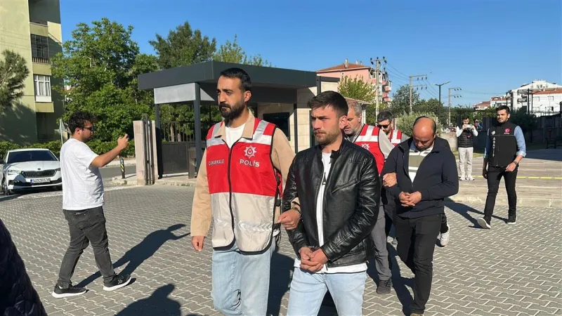 Emekli Öğretmene Terör Tuzağı! 25 Milyon TL'lik Vurgun