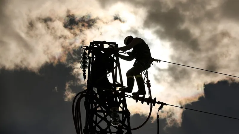 İstanbul'da Elektrik Kesintisi Alarmı! Hangi İlçelerde Elektrik Yok?