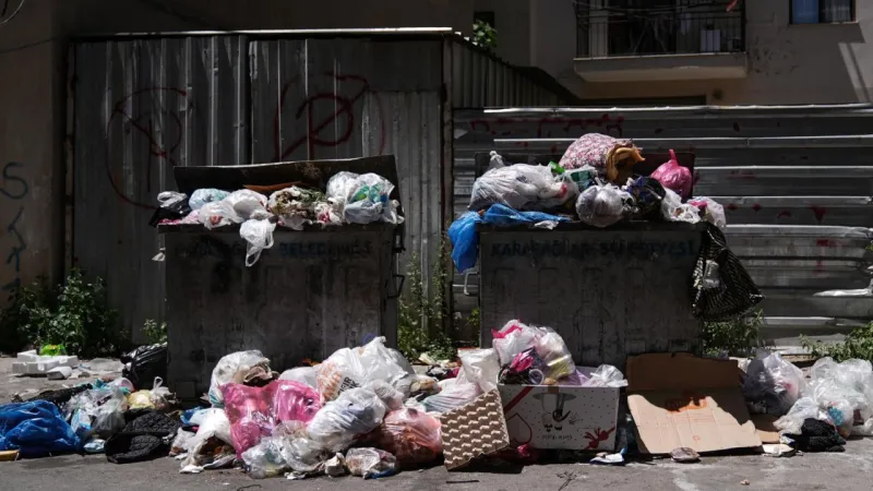 İzmir Çöp Yığınlarıyla Boğuşuyor! Sebebi Şok Edecek