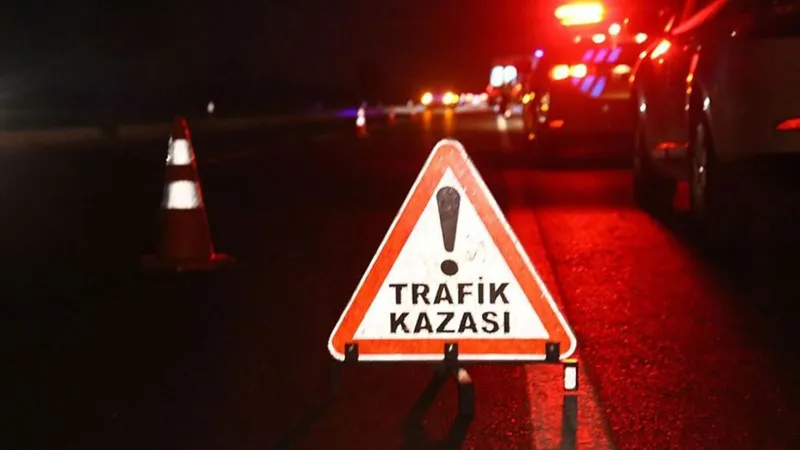 Feci Kaza: Otomobil Motosikleti Biçti! 18 Yaşındaki Sürücü Öldü