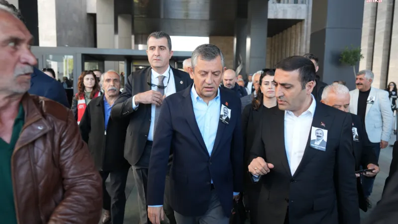 Özgür Özel'e Saldırı: Saldırgan Adliyeye Çıkıyor! Şok Detaylar!