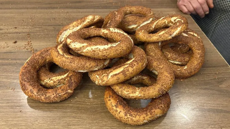 Simitte Şok İndirim! 10 TL'ye Simit Nerede Satılıyor?