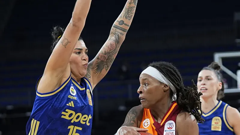 Derbi Zaferi! Fenerbahçe Opet, Galatasaray'ı Devirdi!