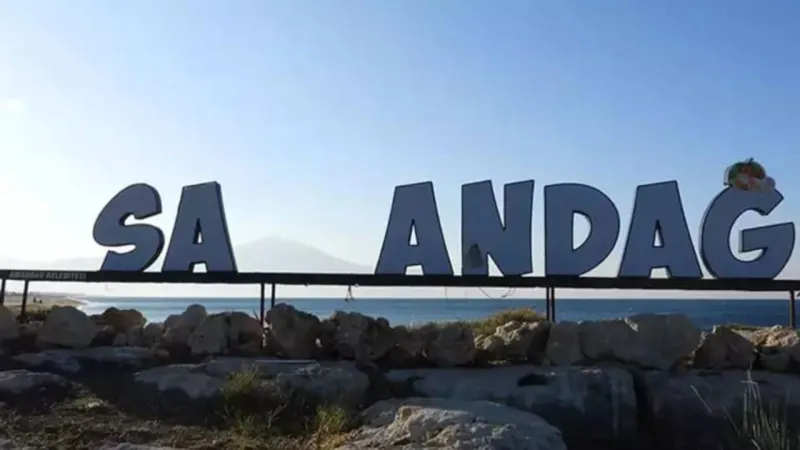 Samandağ'ın çekmediği kalmadı: Önce 'kalbini' çaldılar, sonra harfini...