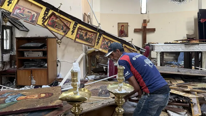 Şam'da kilisede meydana gelen patlamada 13 kişi hayatını kaybetti