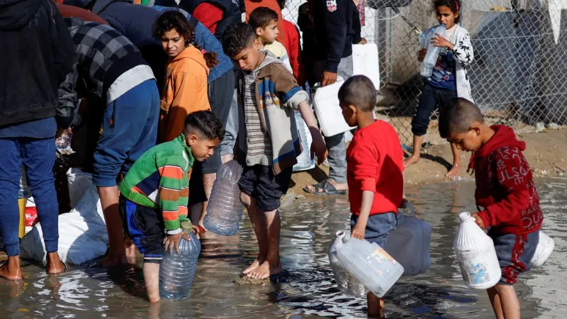 UNICEF: Gazze'ye yakıt ablukası sona ermezse çocuklar susuzluktan ölmeye başlayacak