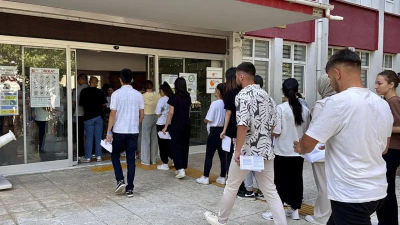 YKS 2025: AYT Heyecanı Dorukta! Son Gün Ne Bekleniyor?
