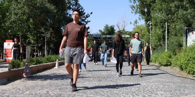 AYT Sona Erdi! YKS'de Heyecan Dorukta: Sırada Ne Var?