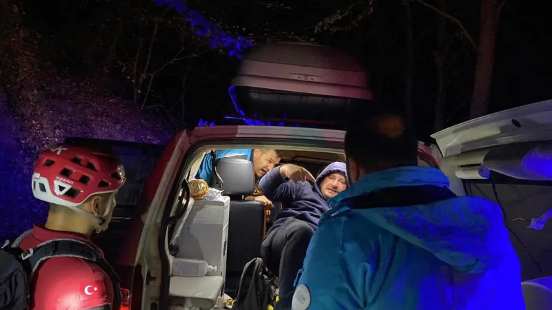 Uludağ'da Korku Dolu Anlar! Yürüyüşçü Mahsur Kaldı, AFAD Koştu!